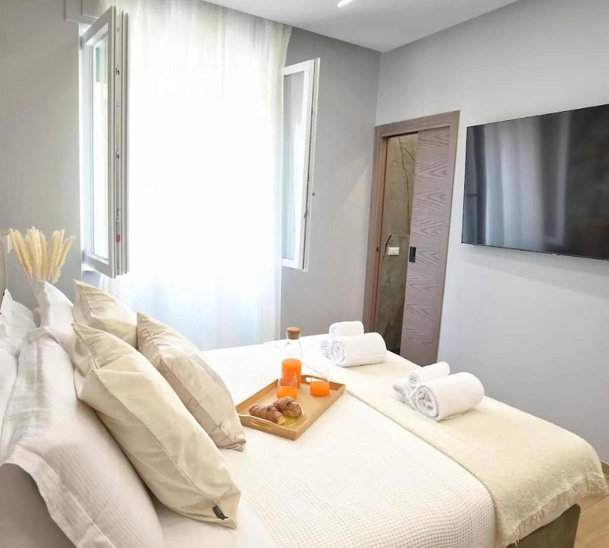 Apartment Appartamento Intero - La Fortezza- Pisa Italy